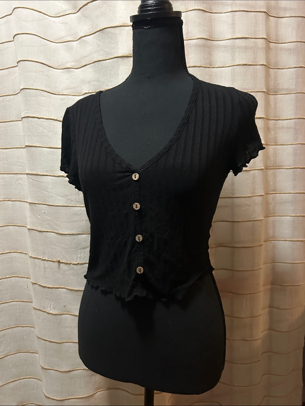 Women's Black Ribbed V-Neck Button Crop Top